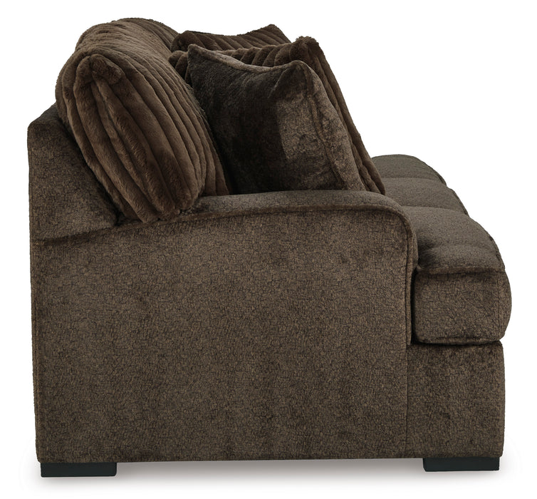 Aylesworth Loveseat