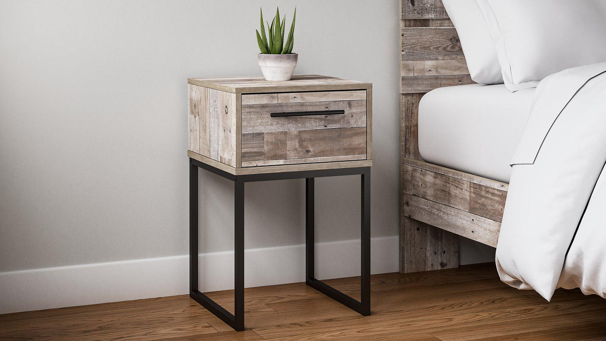 Neilsville Nightstand